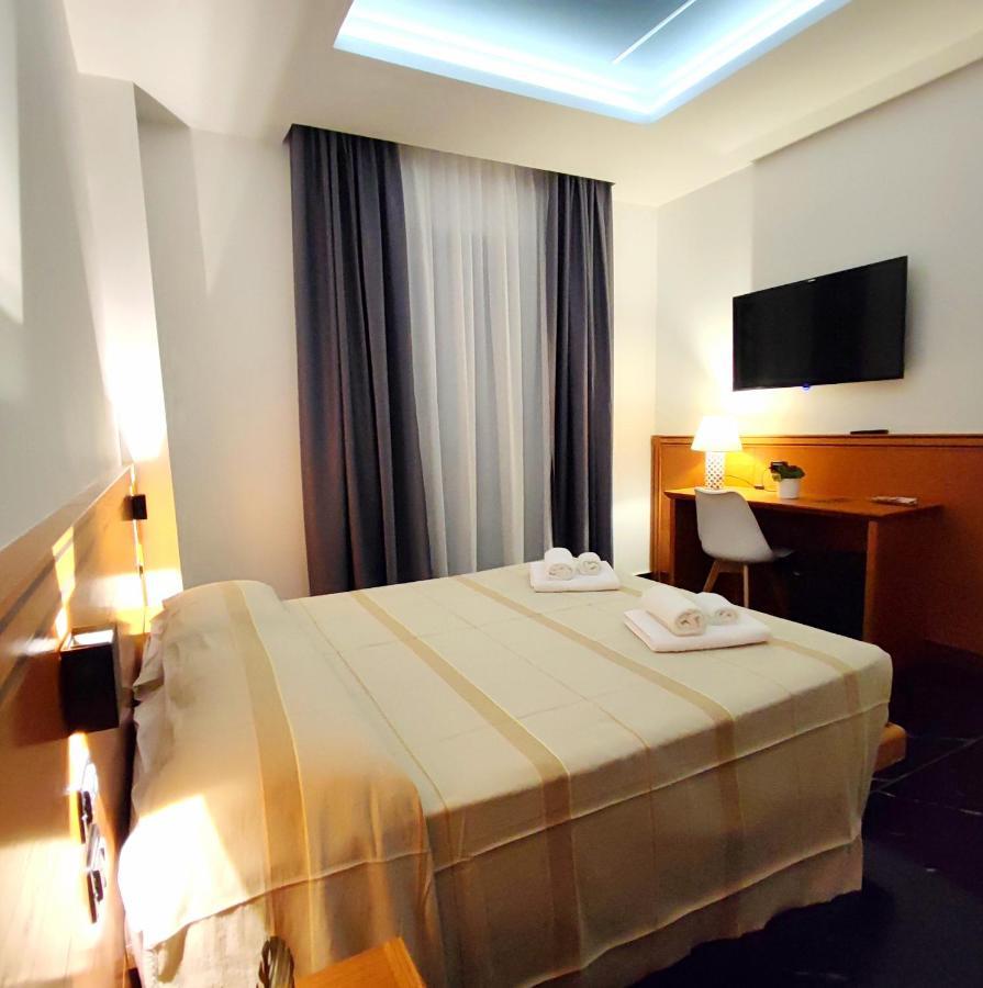 Hotel Tea Deluxe - Praia Praia a Mare Kültér fotó