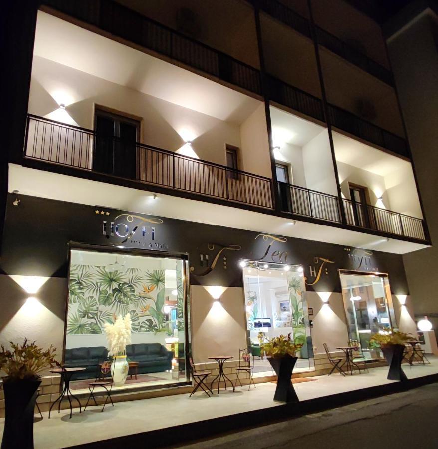 Hotel Tea Deluxe - Praia Praia a Mare Kültér fotó